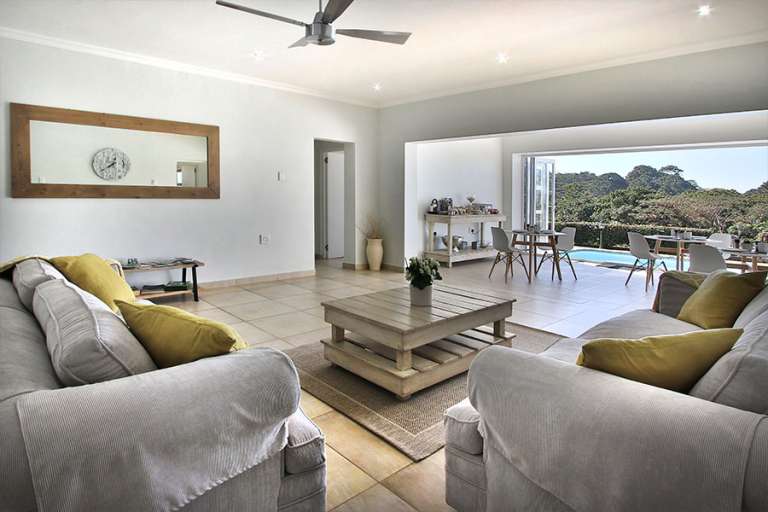 blue horizon lounge 768x512