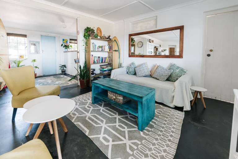 UMZUMBE SURF CAMP3 768x513